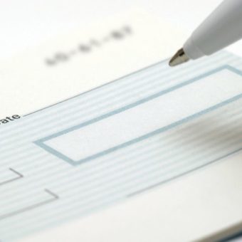Banco deverá indenizar por reduzir limite de cheque especial sem aviso