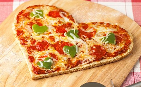 Concessionária indenizará dono de pizzaria por falta de luz no Dia dos Namorados